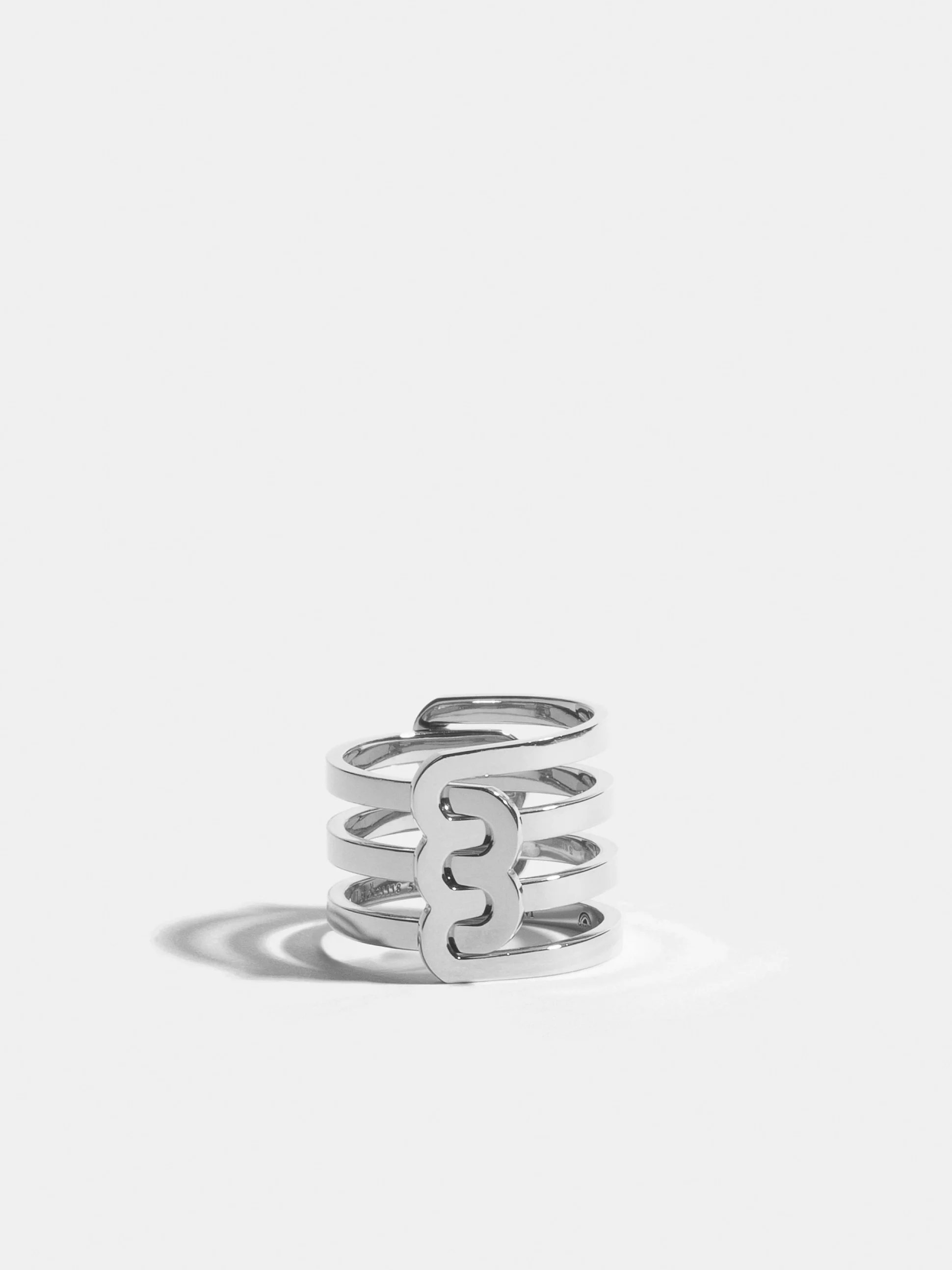 Bague Étreintes asymétrique poli-brillant