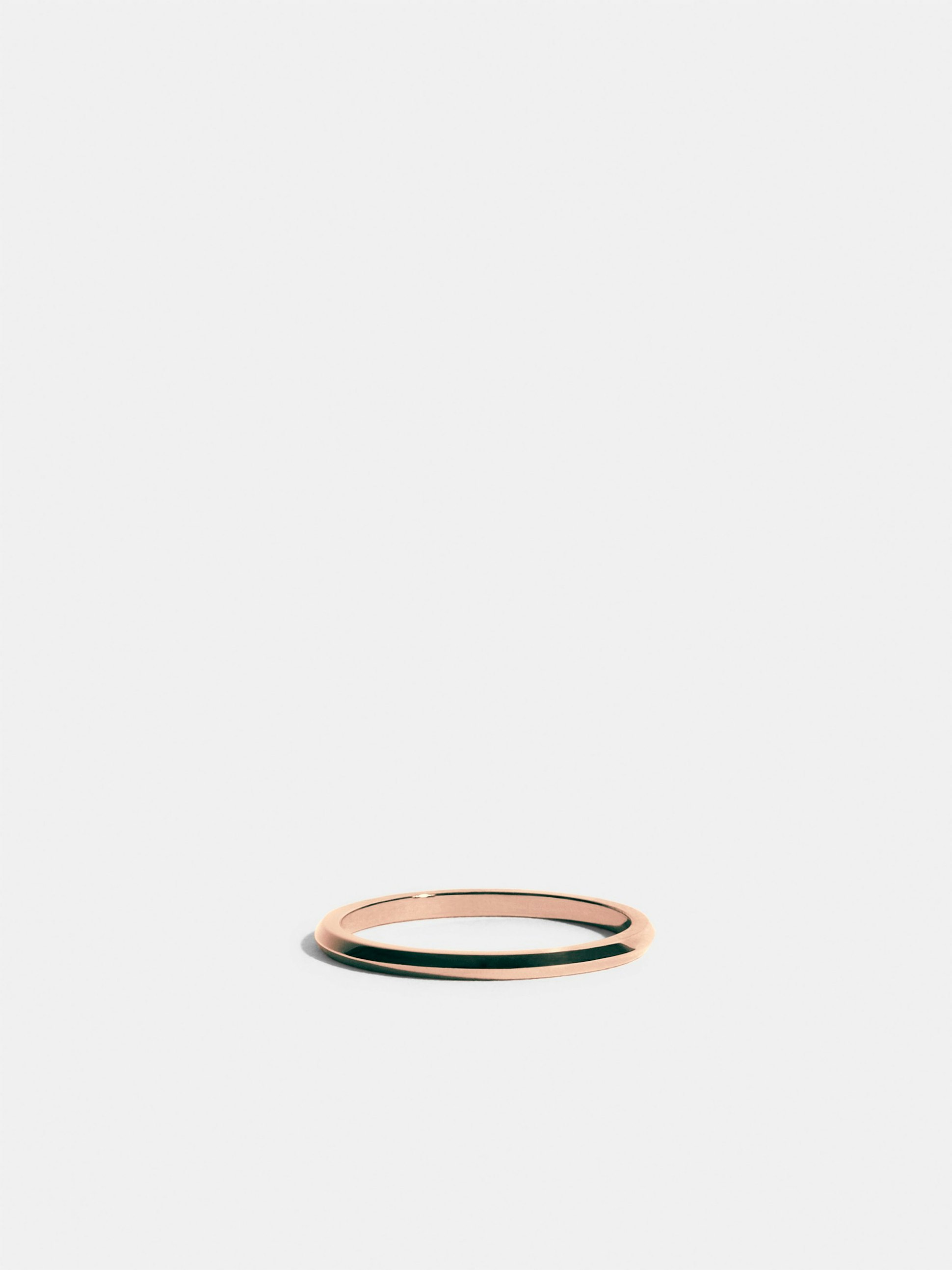 Anagramme ring outer bevel - Archives