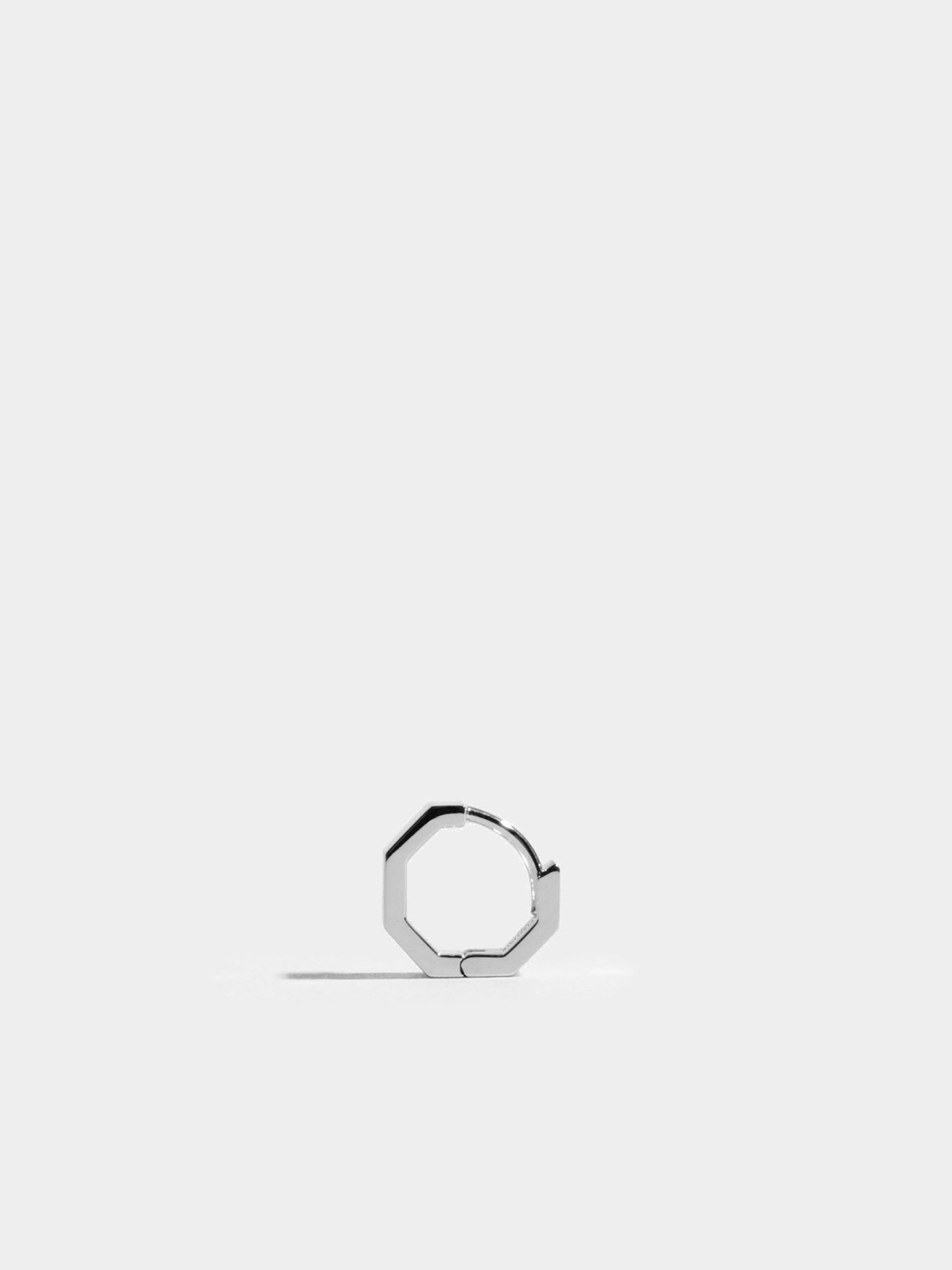 Octogone single-loop in 18k Fairmined ethical white gold, the unity.