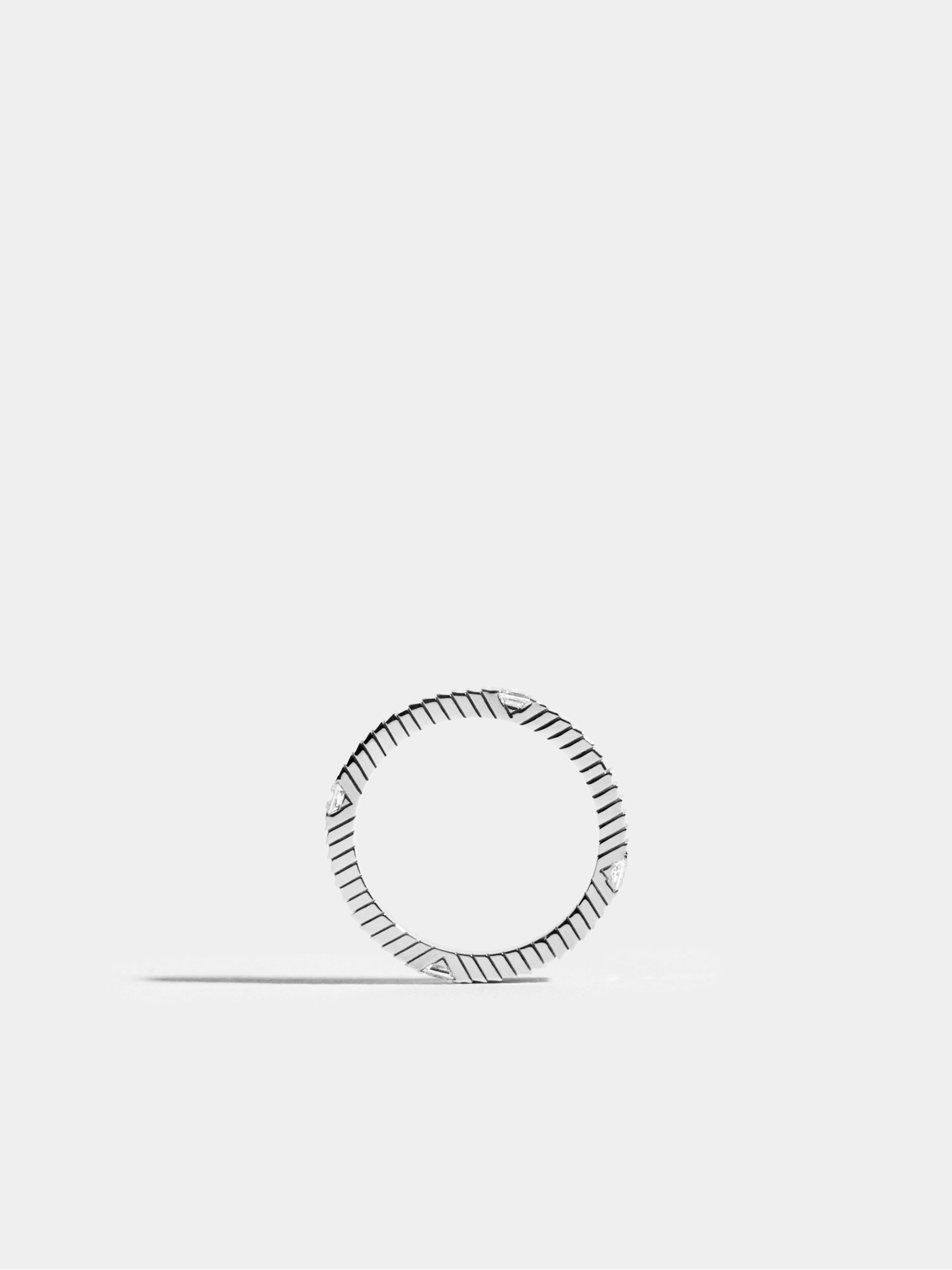 Bague Via ruban I sertie 