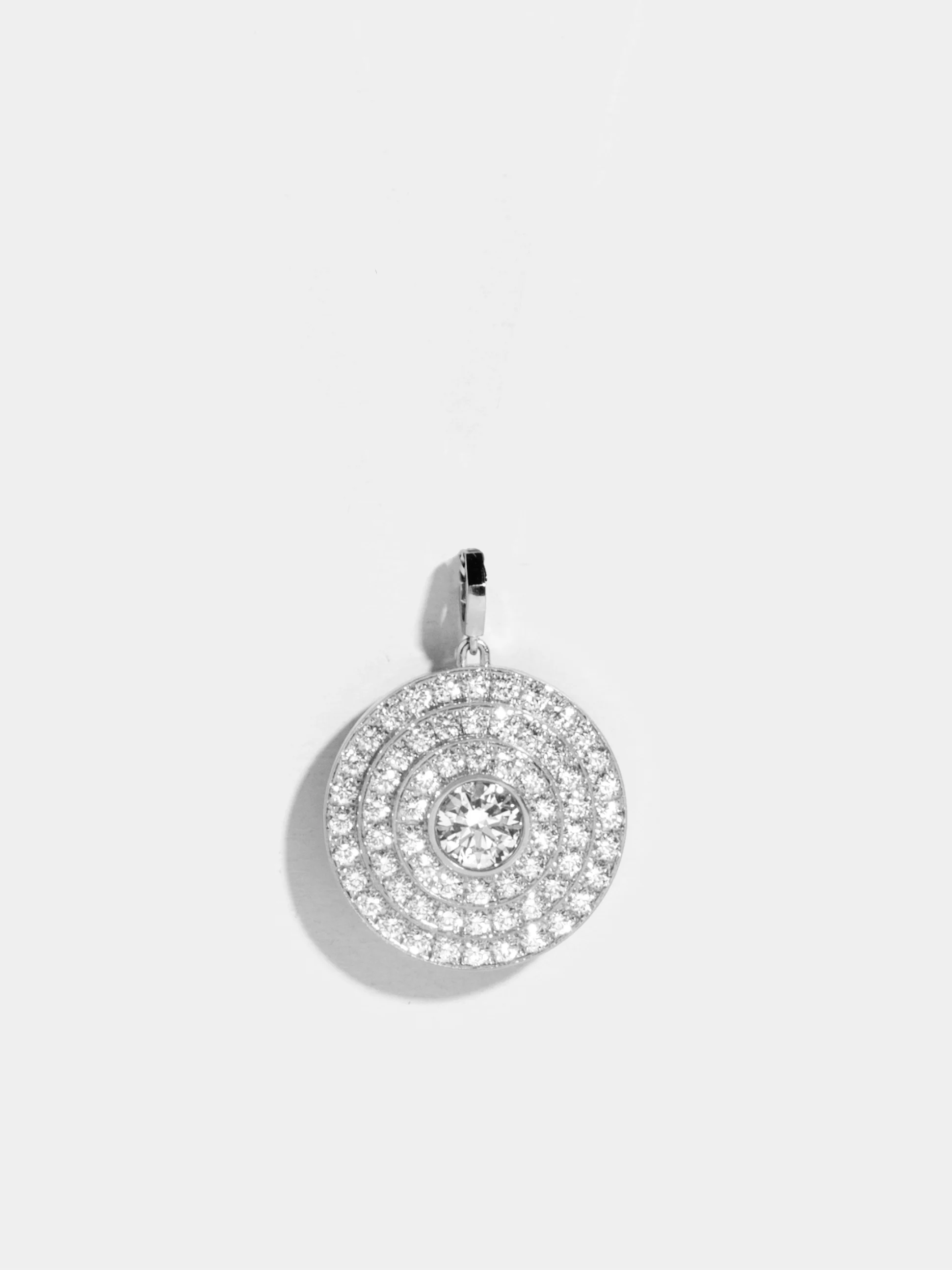 Via Halo large pendant paved