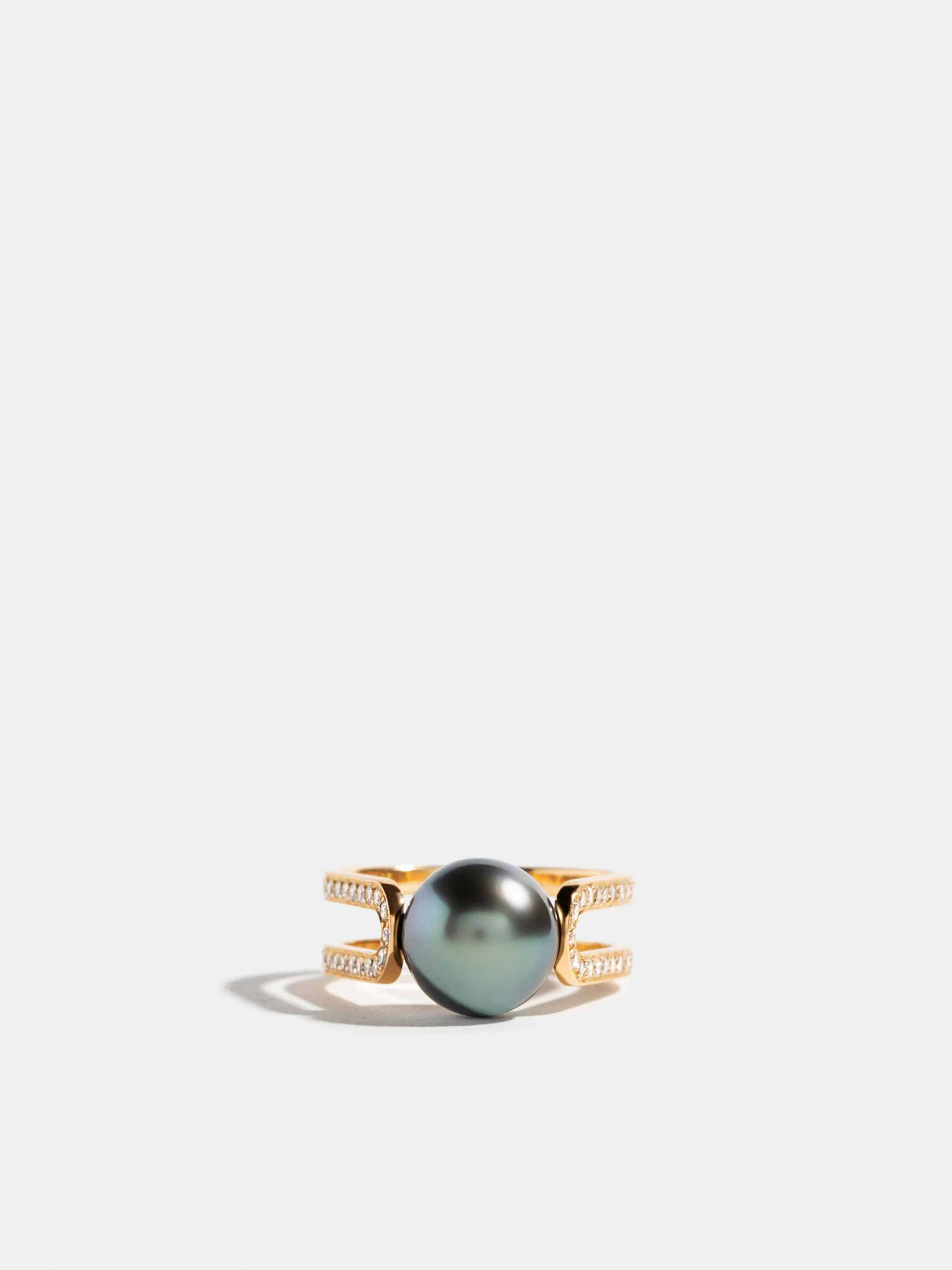 Solitaire Étreintes serti perle bleue