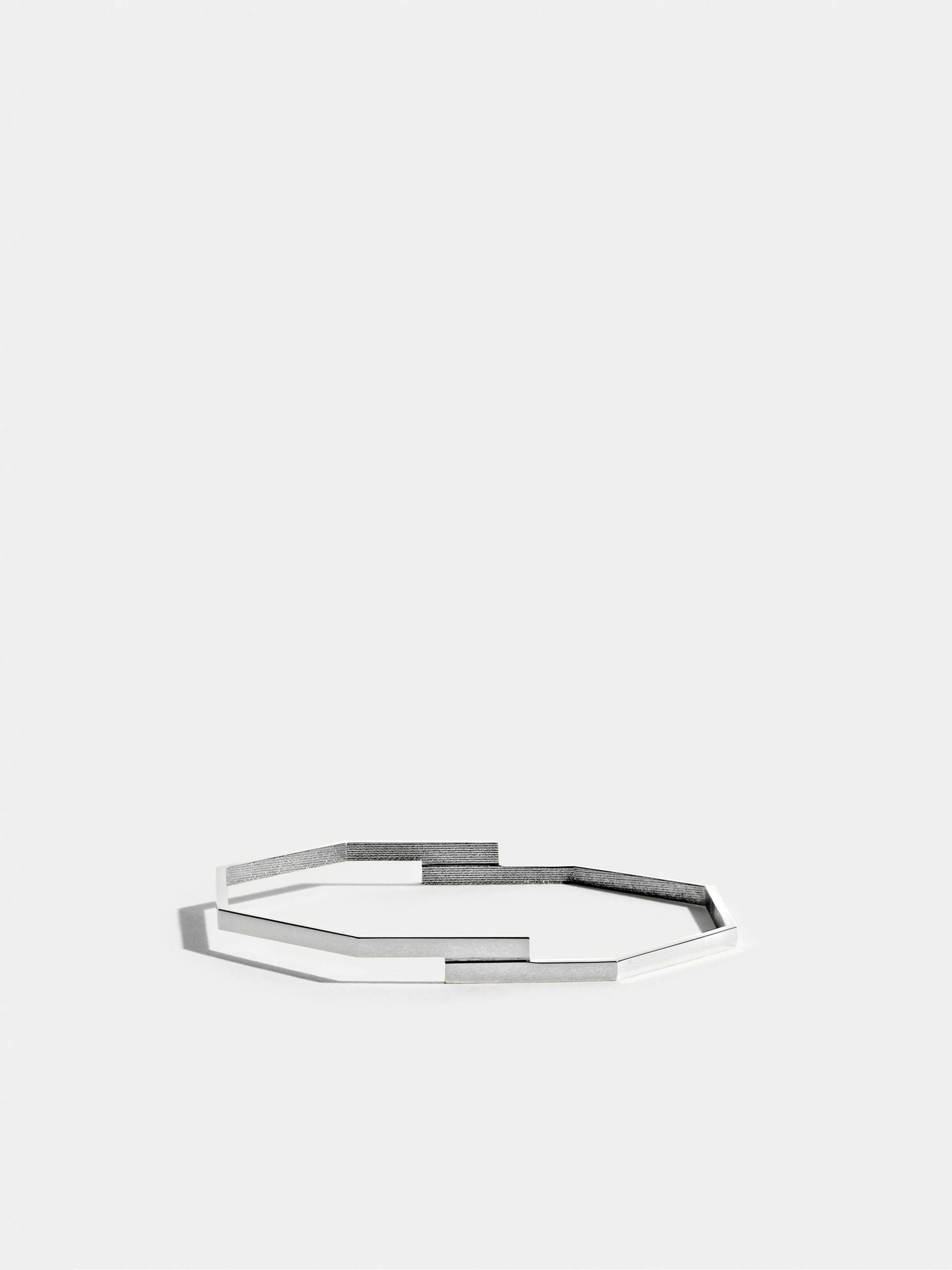 Octogone double bangle in 18k Fairmined ethical white gold