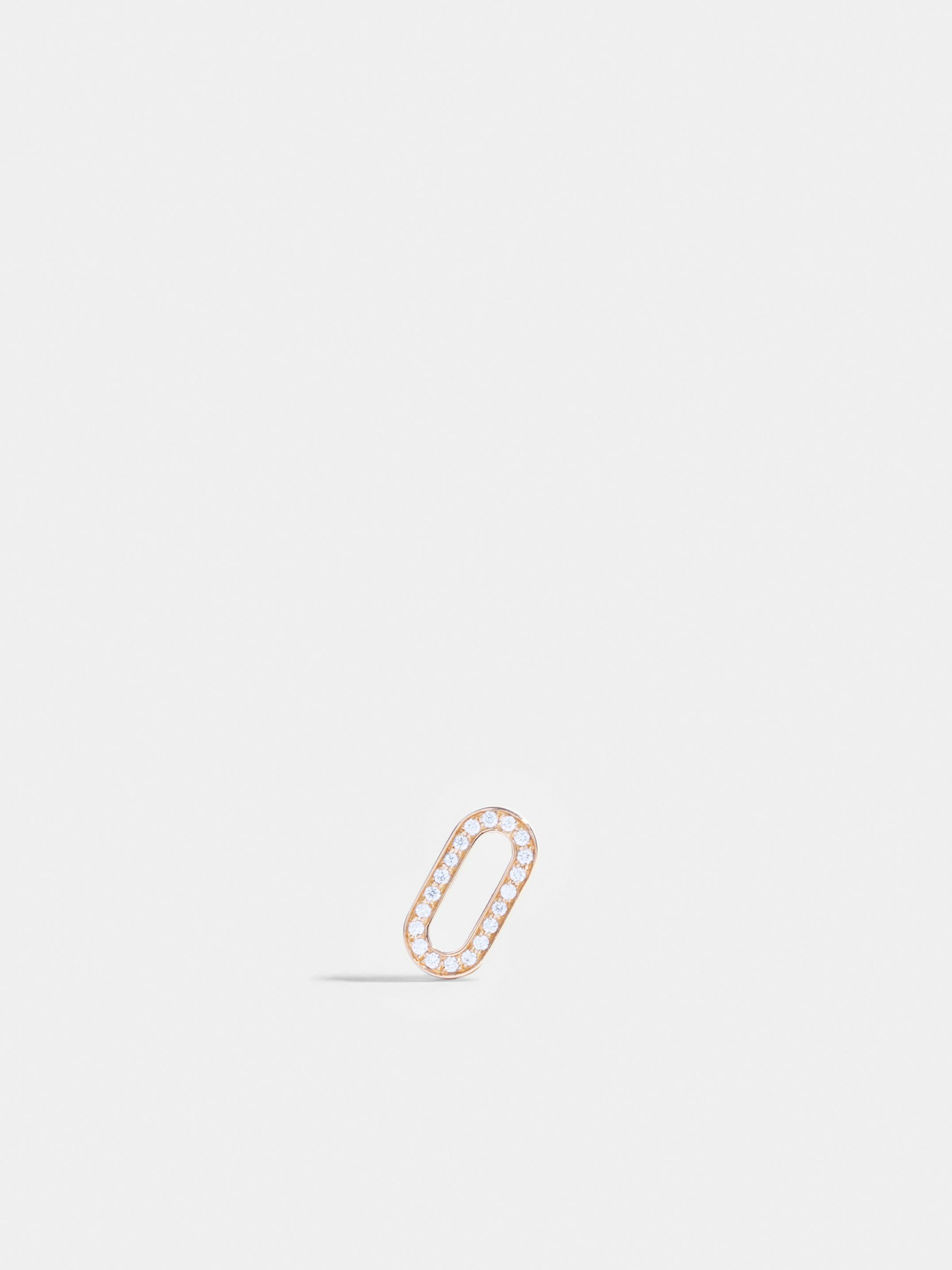 Étreintes ear clip paved