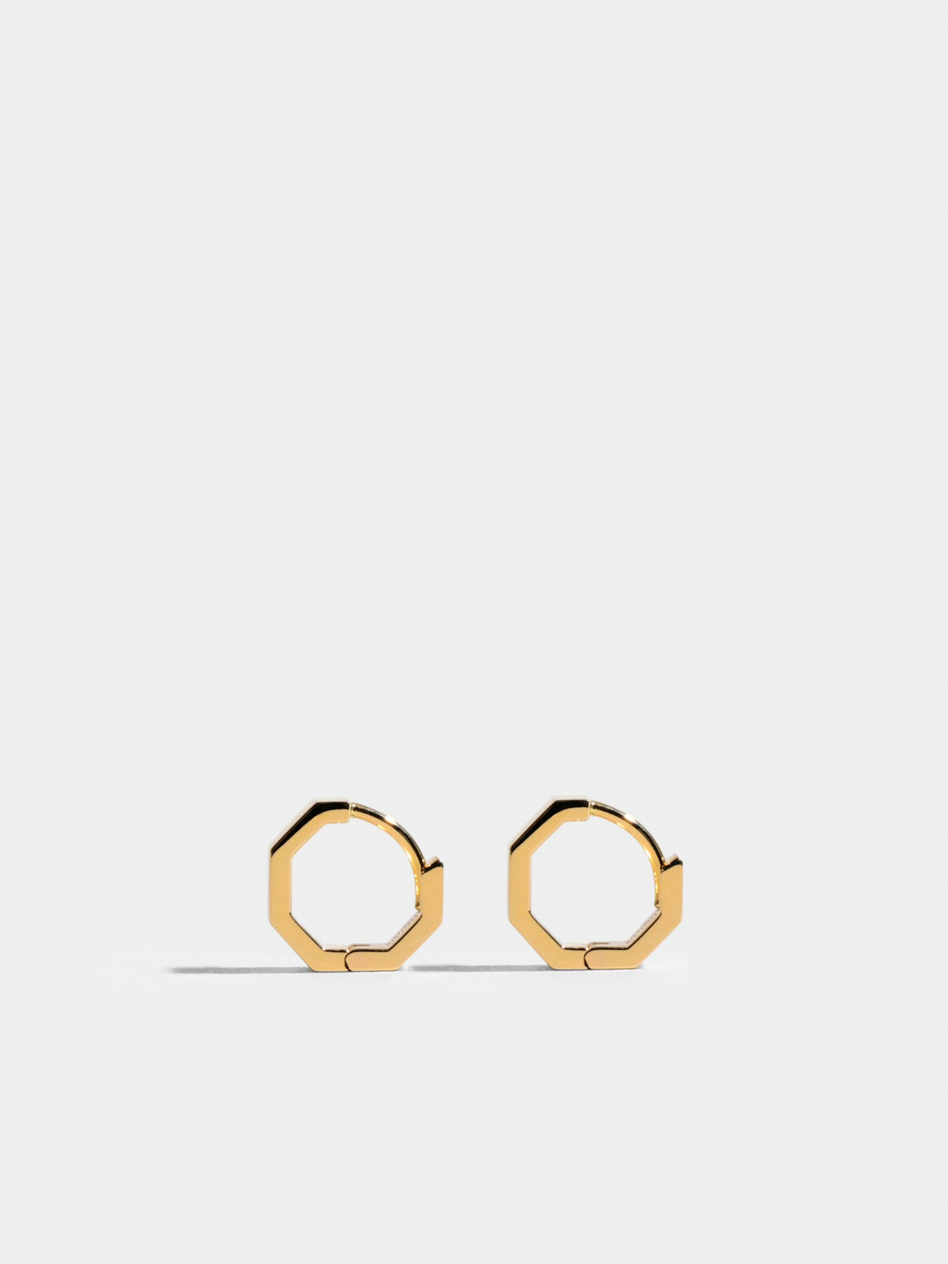Octogone 10mm earrings in 18k Fairmined ethical yellow gold, paved with lab-grown diamonds, the pair.