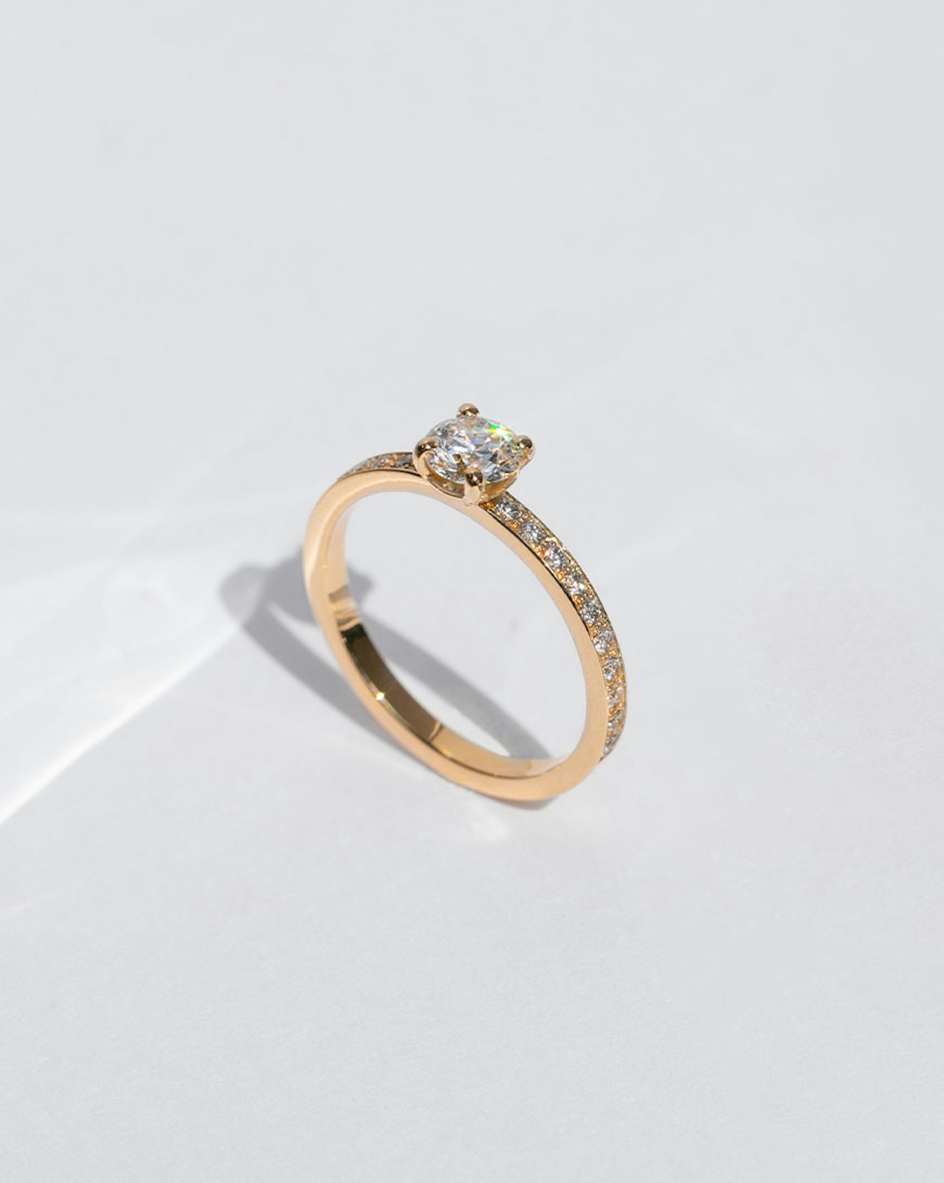 Solitaire Anagramme in Fairmined-certified yellow gold and labgrown diamonds | JEM Jewellery Ethically Minded 