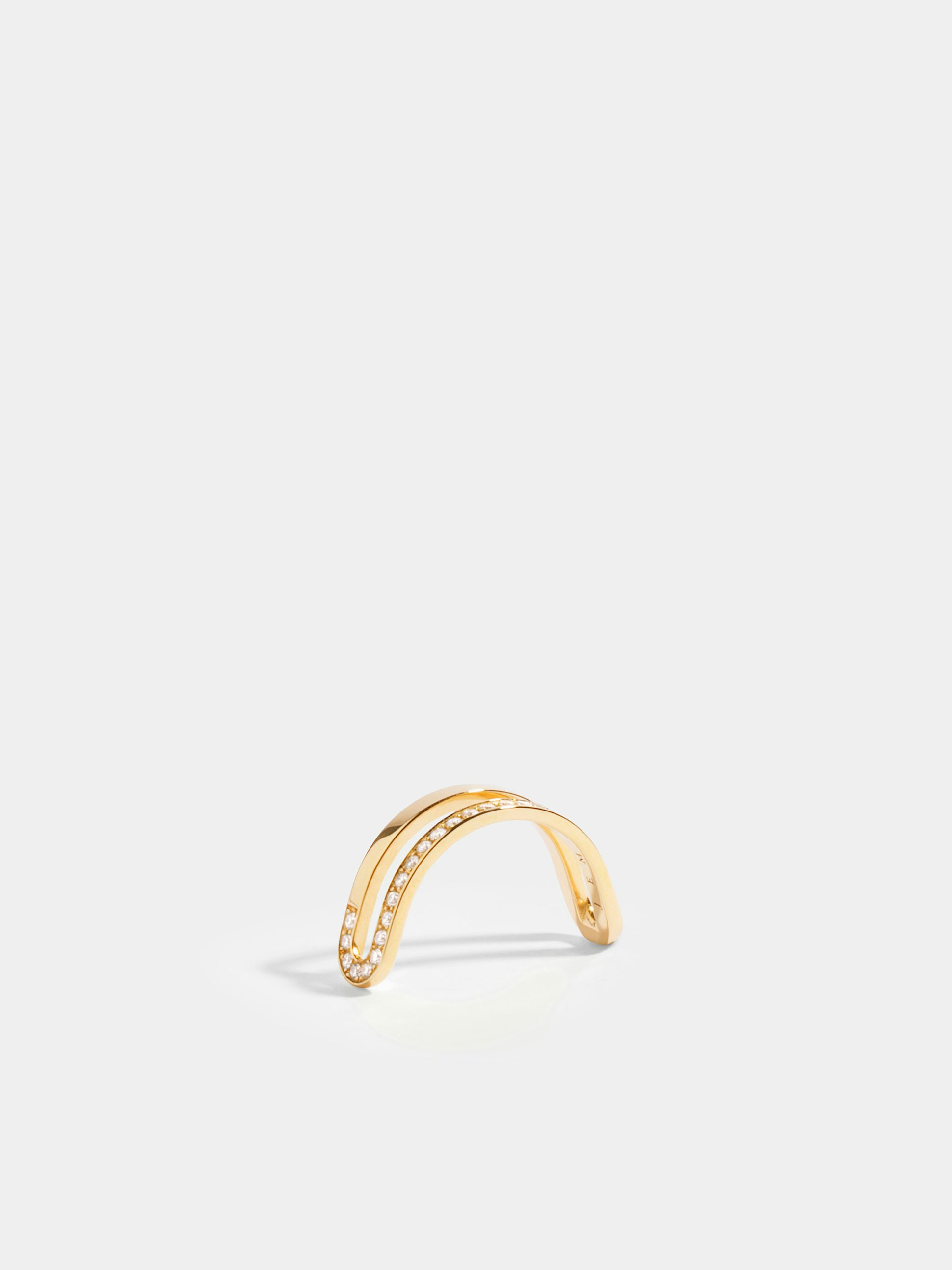 Étreintes simple half-ring in 18k Fairmined ethical yellow gold, paved with lab-grown diamonds on one line.