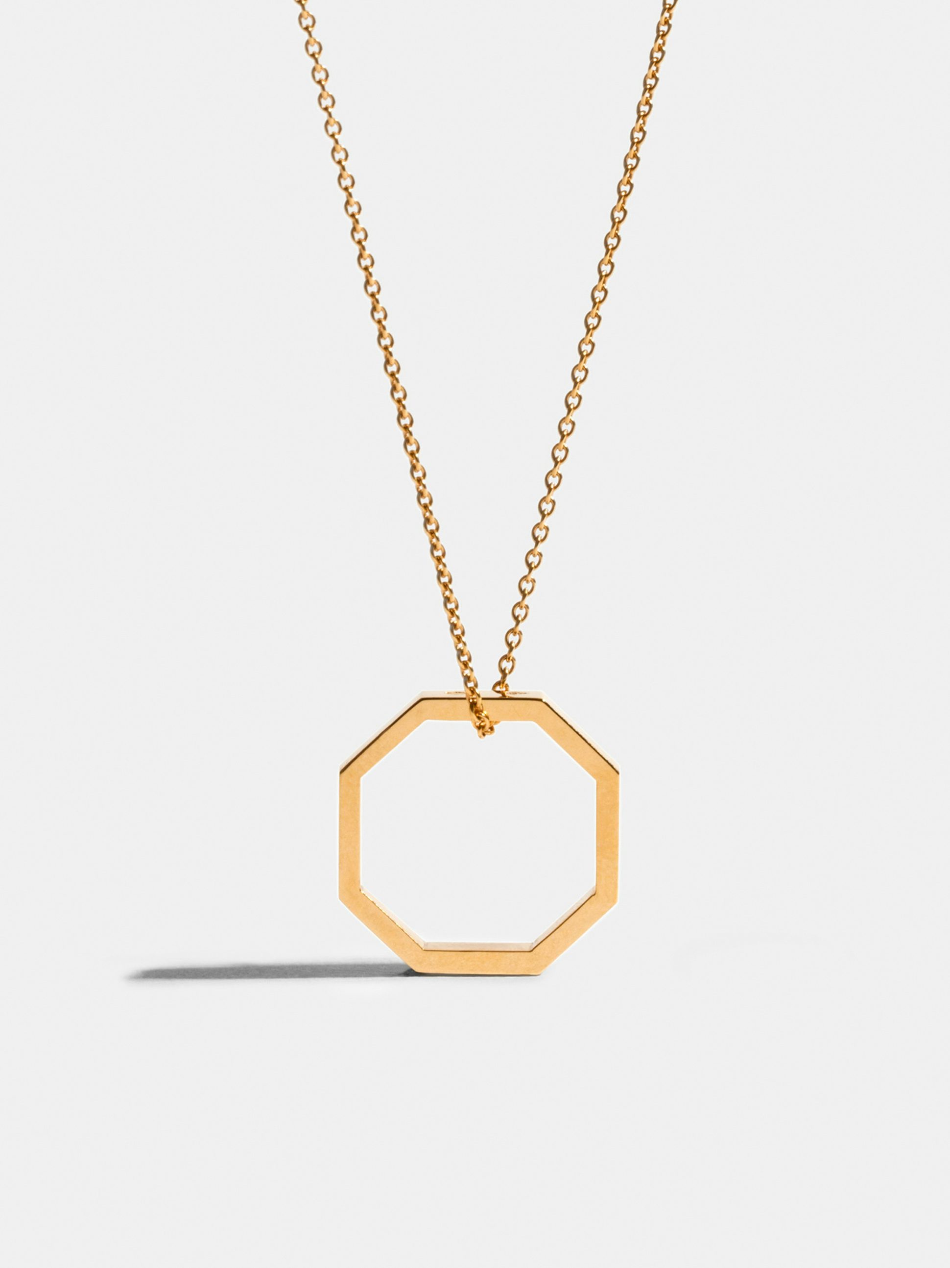 Octogone necklace with a 18mm pendant in 18k Fairmined ethical yellow gold, on a 88cm chain.