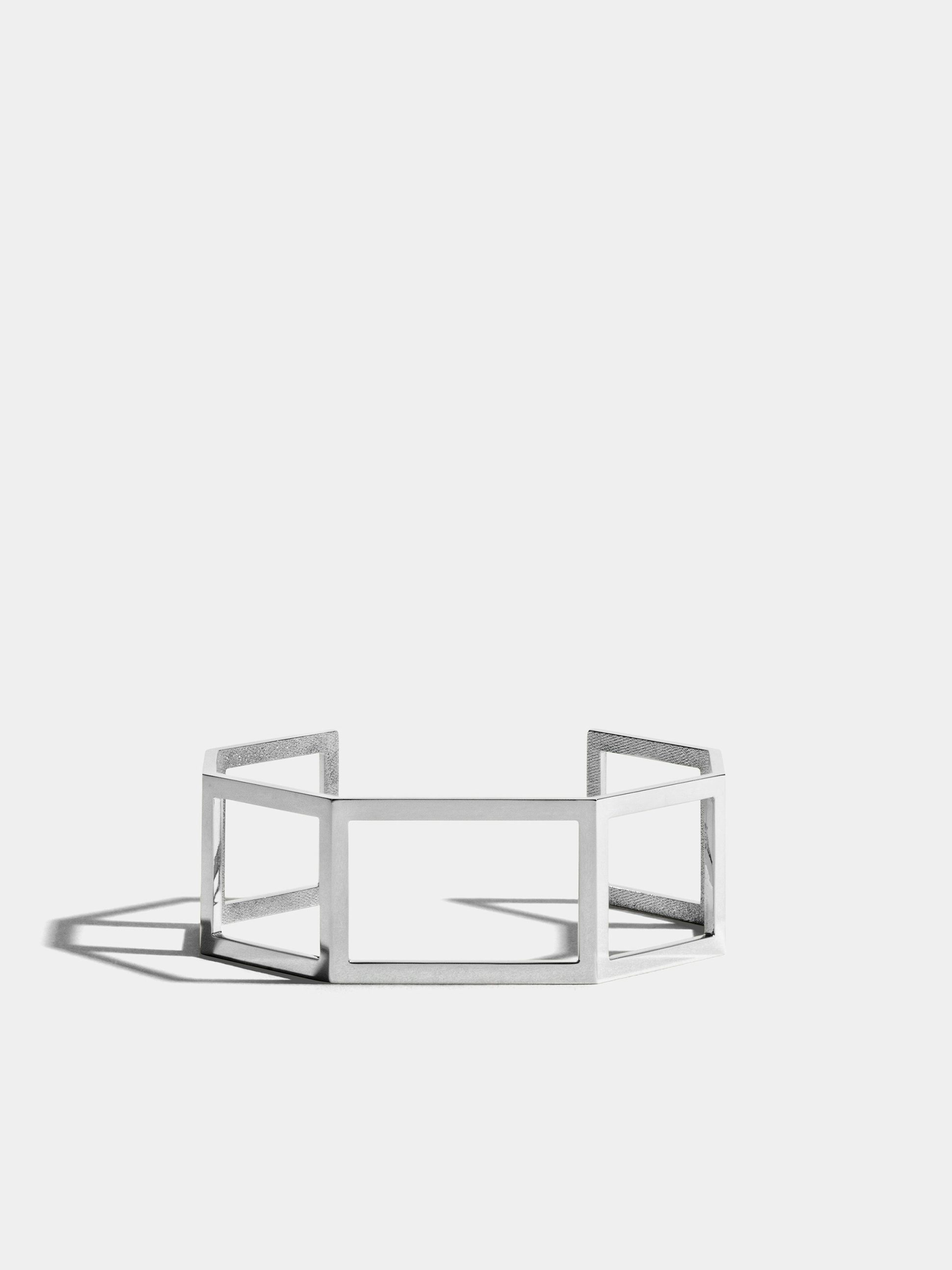 Octogone cuff in 18k Fairmined ethical white gold (20mm wide)