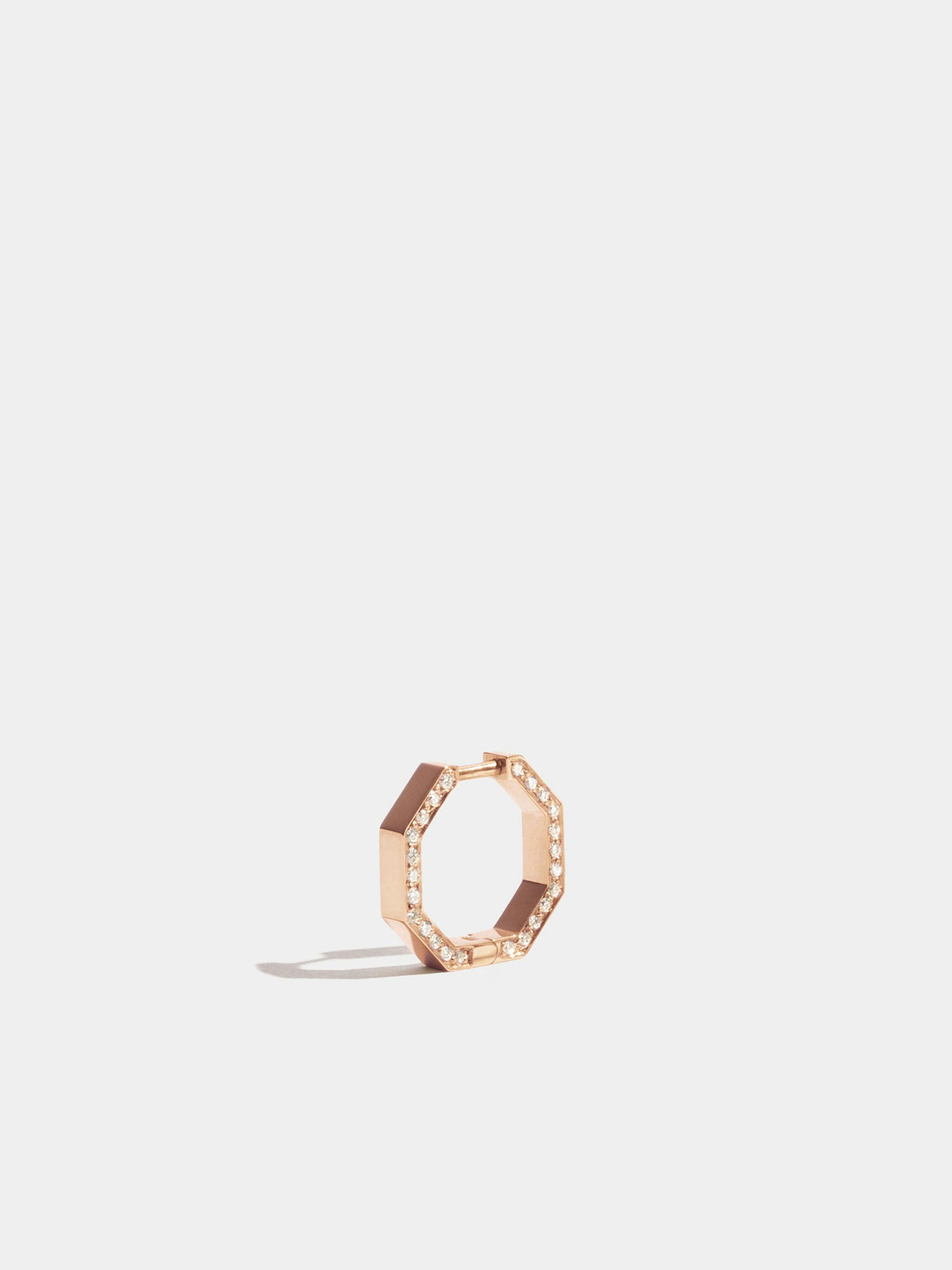 Octogone 13mm single-loop in 18k Fairmined ethical rose gold, paved with lab-grown diamonds on the edge, the unity.