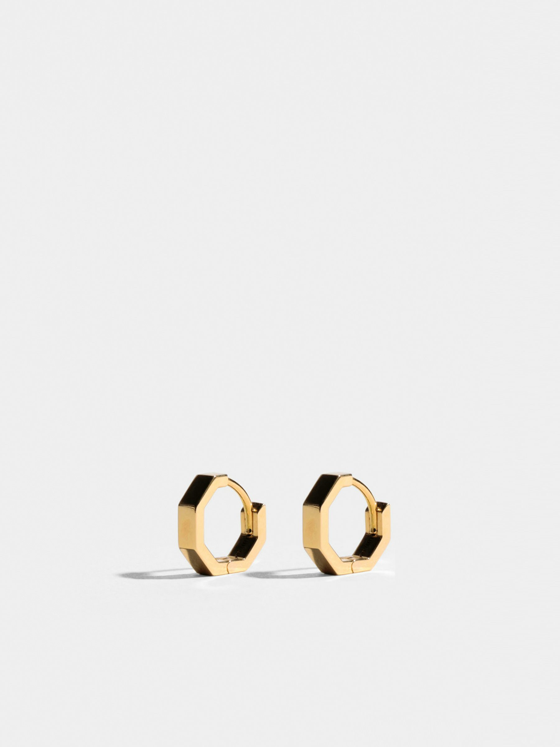 Octogone 10mm earrings in 18k Fairmined ethical yellow gold, the pair.
