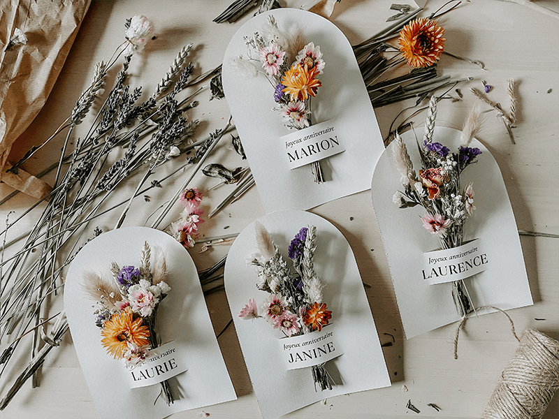 Dried flowers birthday cards