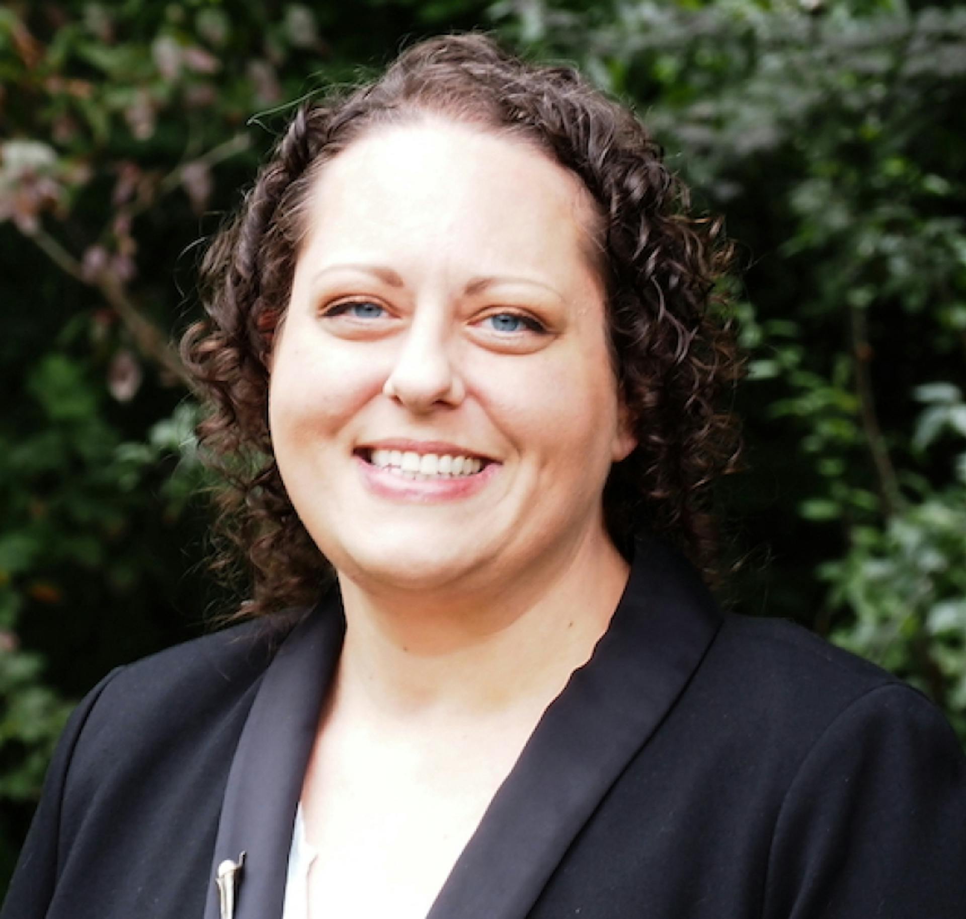 Headshot of Amelia Schaefer