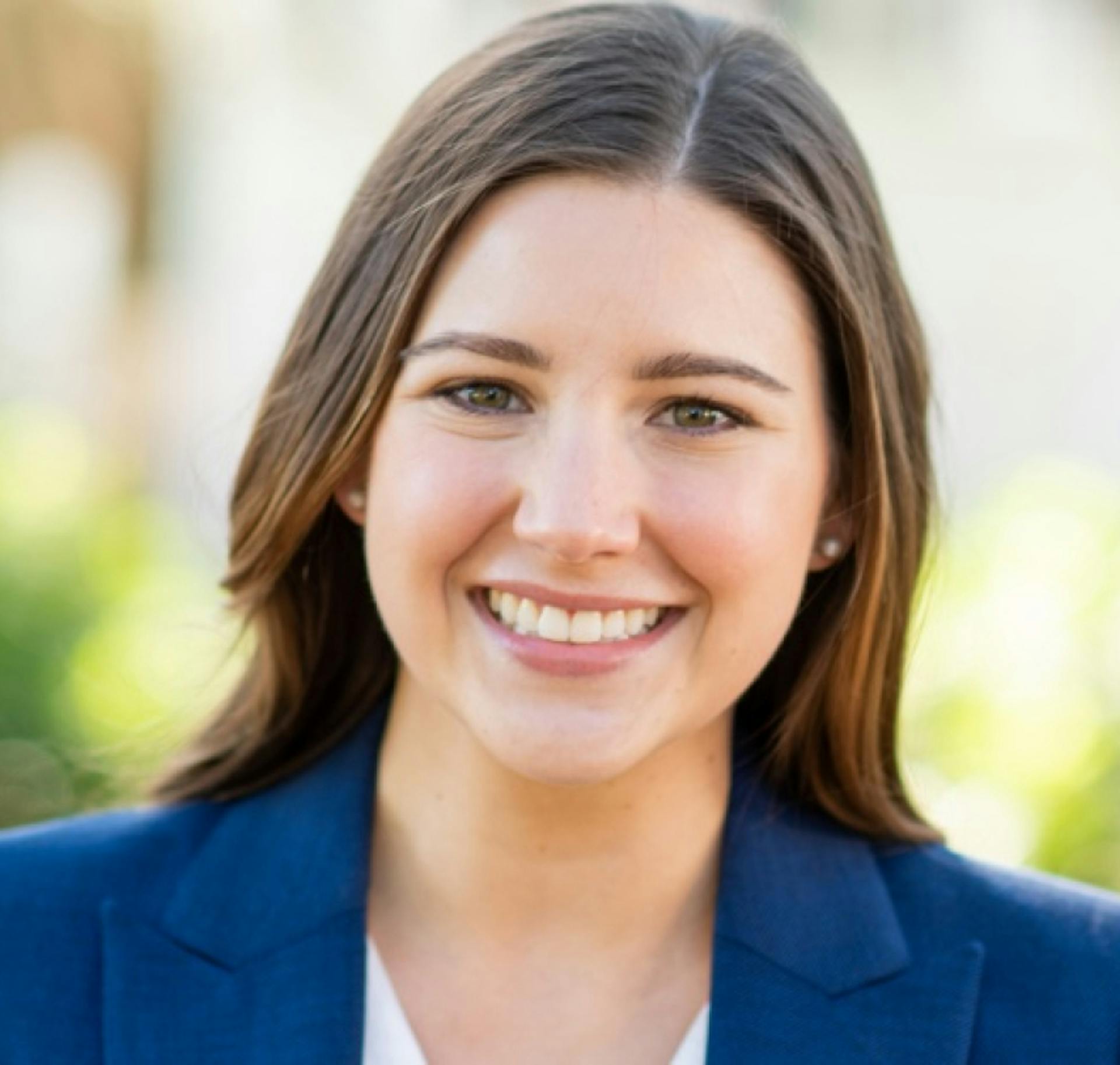 Headshot of Hannah Wolf