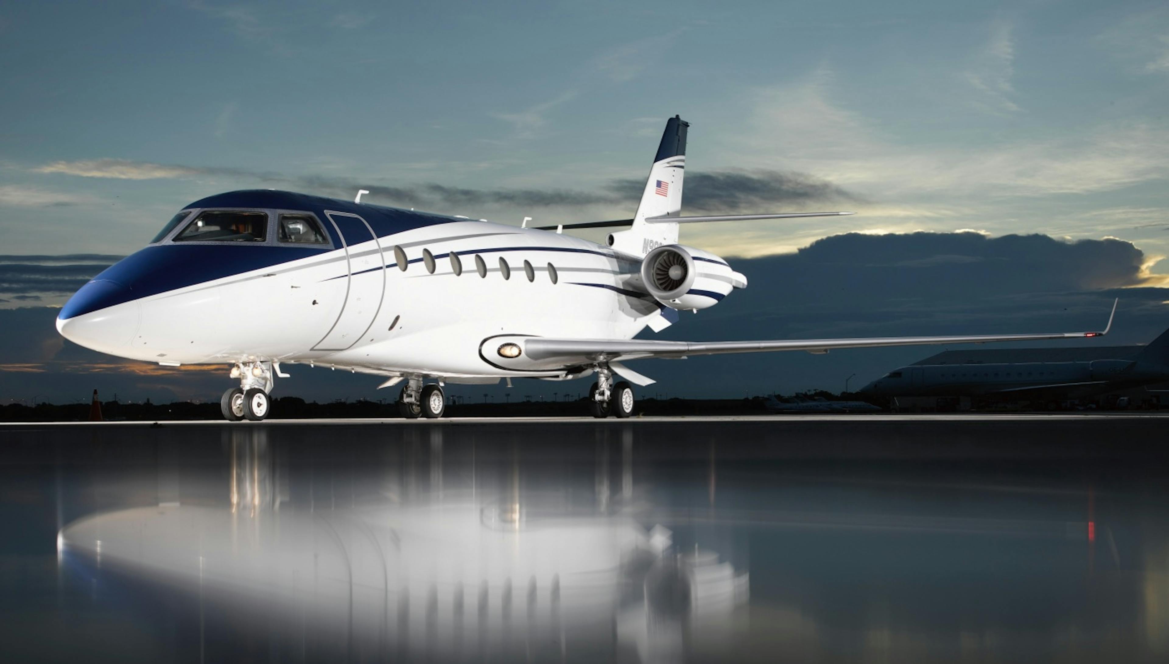 exterior 2008 gulfstream g200