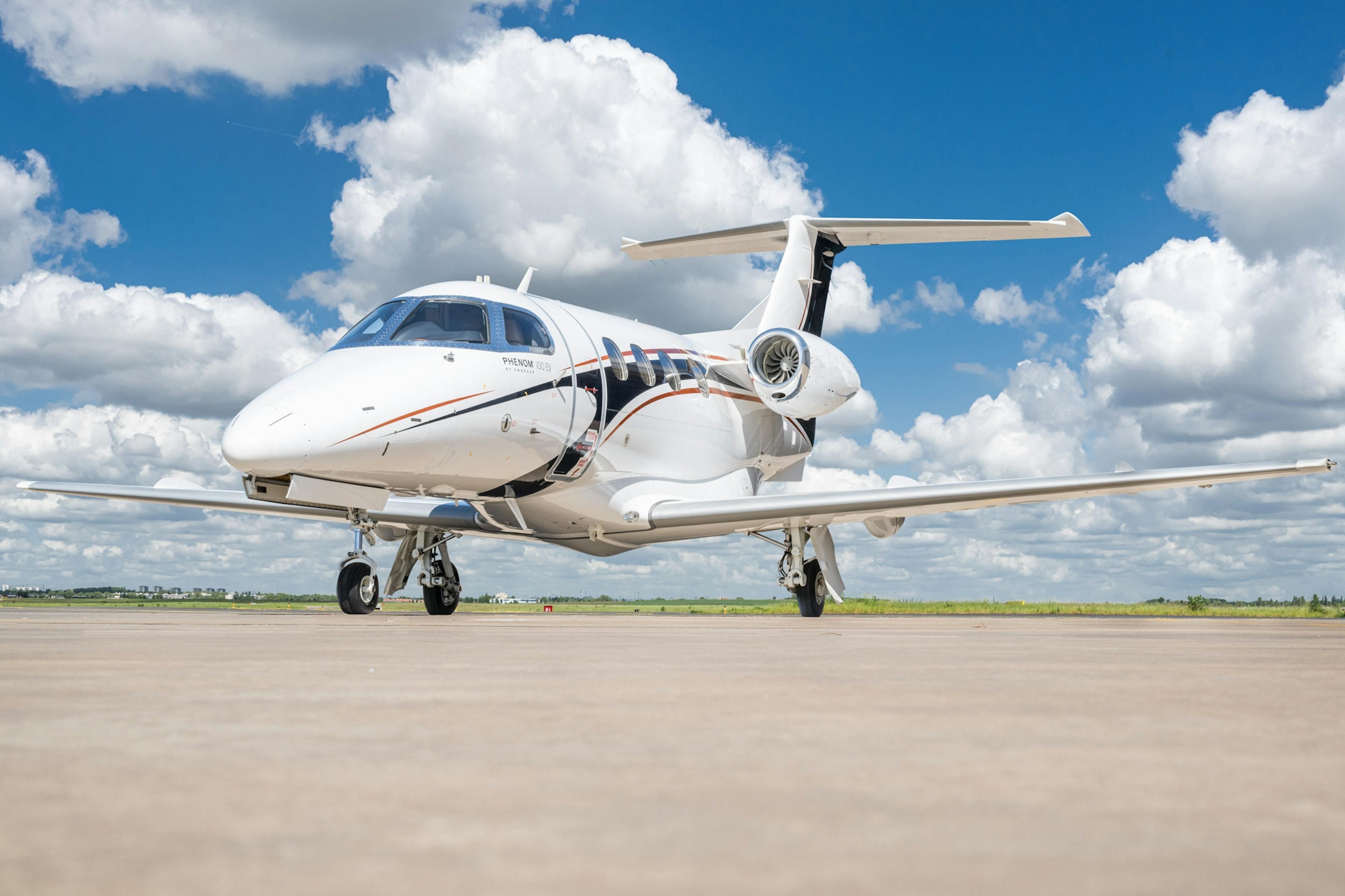 Embraer Phenom 100EV Exterior - JetHQ