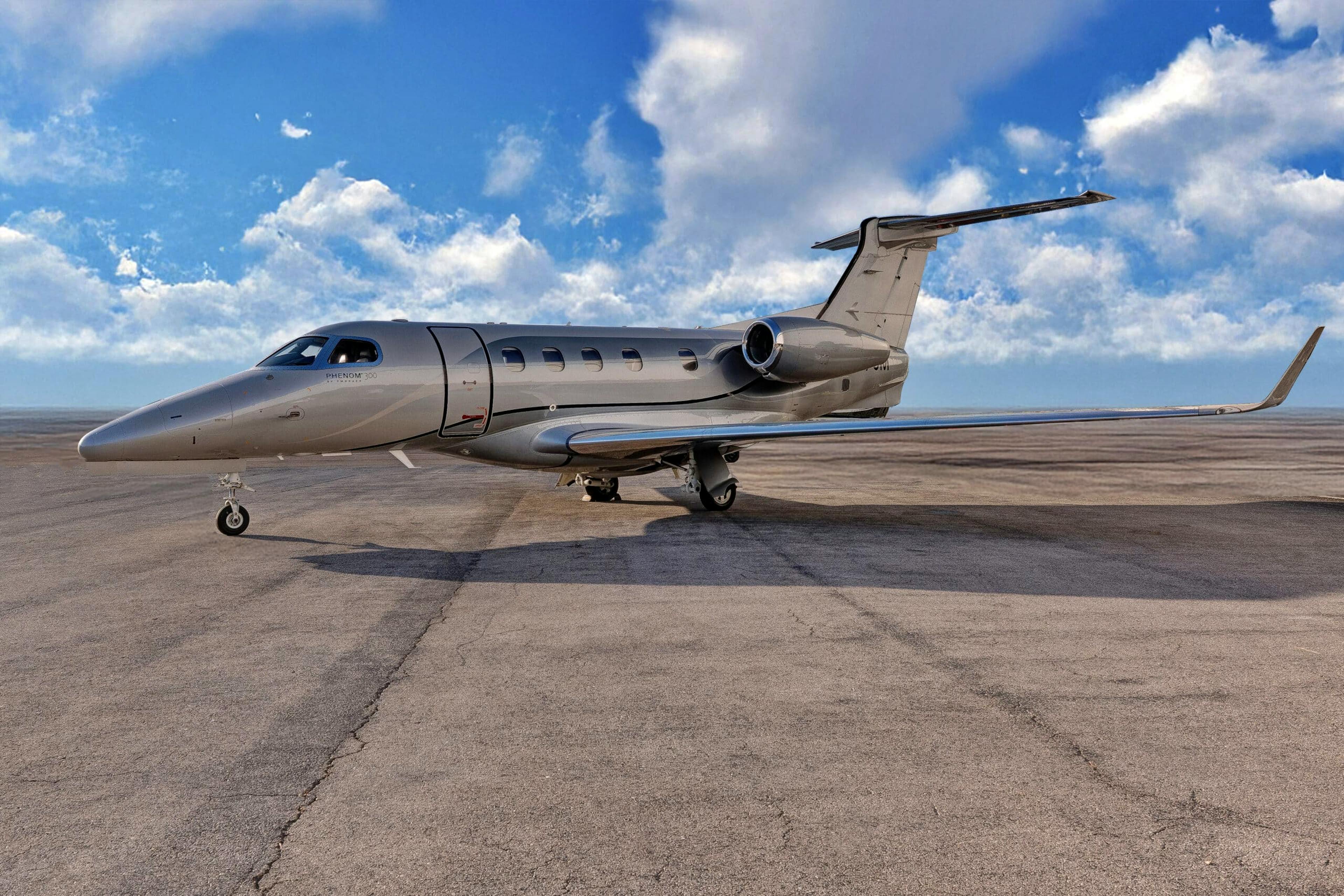 2015 Embraer Phenom 300 Exterior-JetHQ