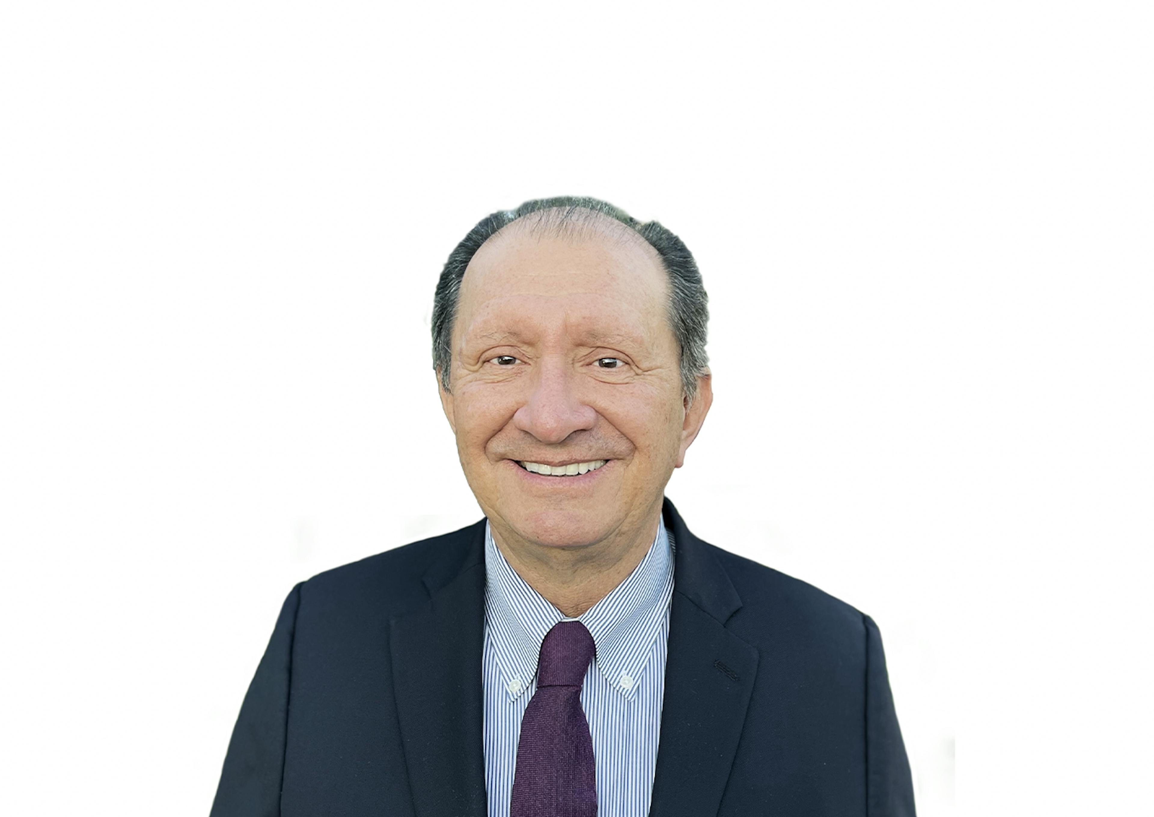 Headshot of Daniel Romero