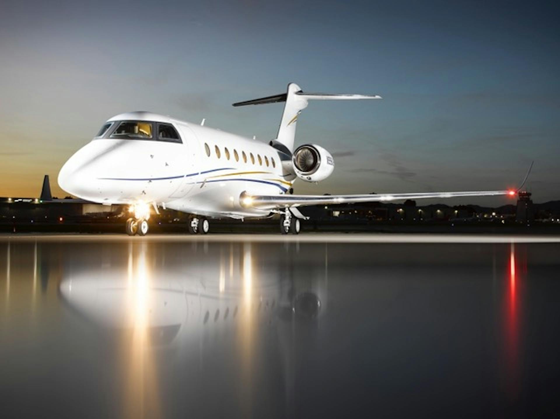 Gulfstream G280 - JetHQ