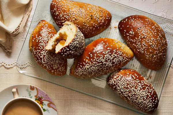 Sweet Anise Mouna with Golden Raisins  — Jewish Food Society