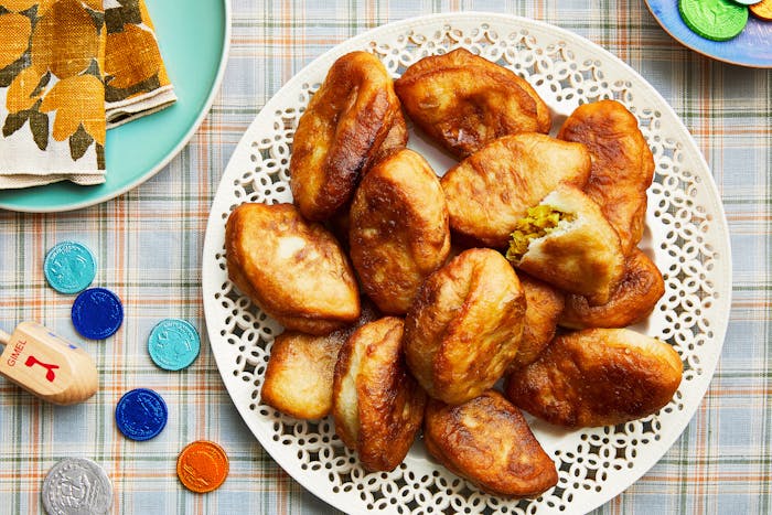 Sambousak B’tawa (Iraqi Turnovers with Chickpeas and Turmeric) image