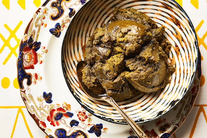 Garlic za'atar in a bowl.