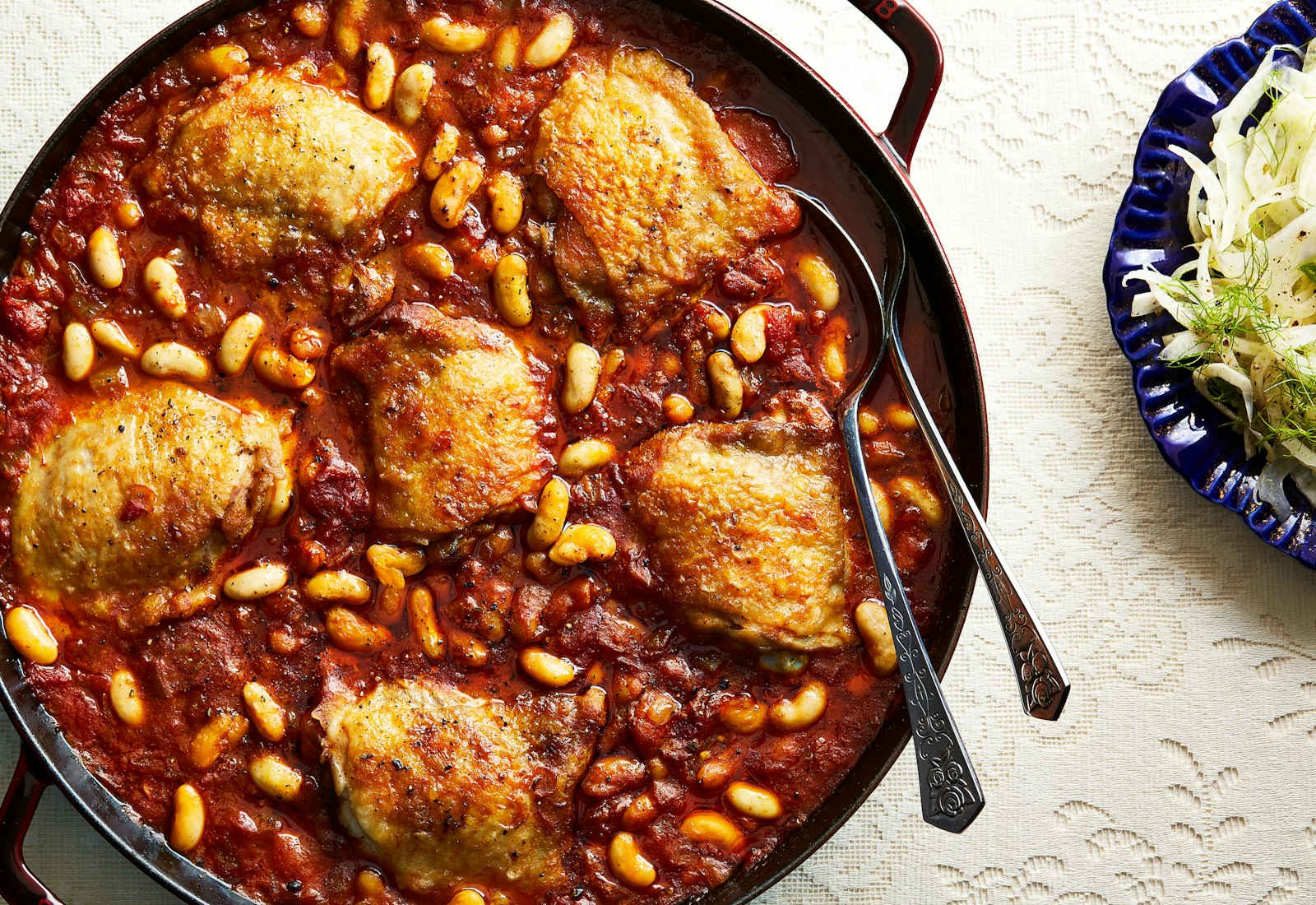 Large pot of chicken loubia