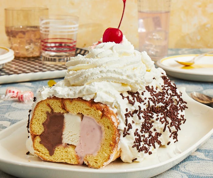 Stern’s Bakery Ice Cream Cake image