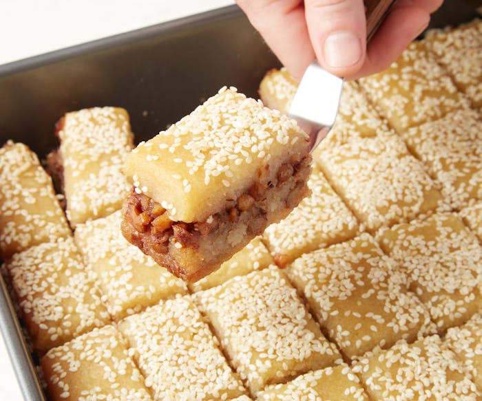 Tishpishti (Semolina Layer Cake With Nuts and Jam) image