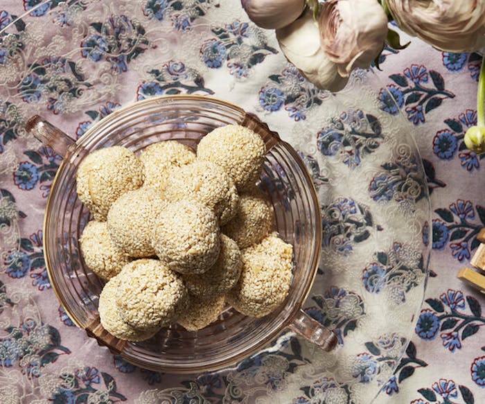 Boulukunio (Almond and Sesame Brittle) image