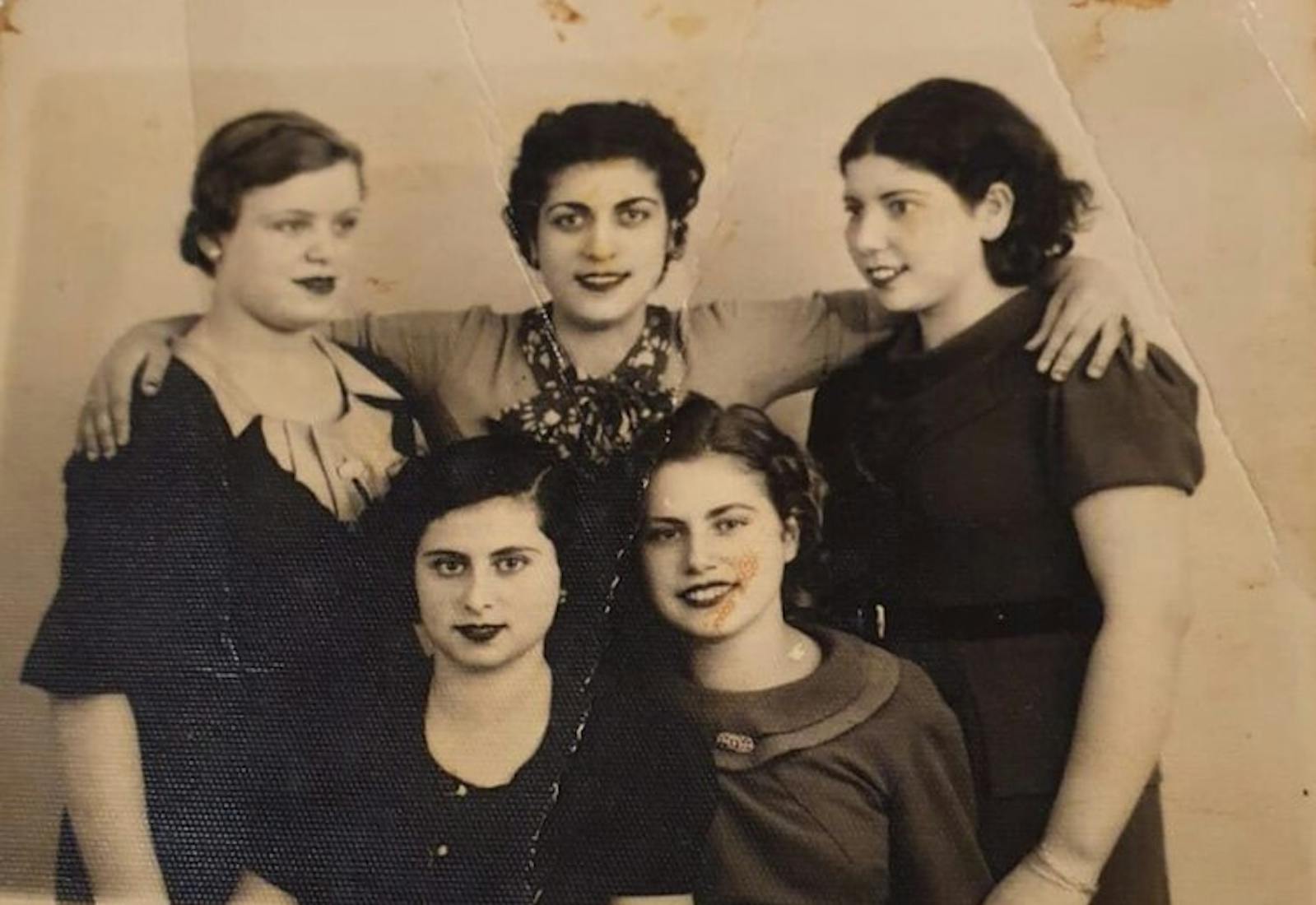 Susan (right), her older sister Ester (center) with their cousins in Istanbul in 1936.