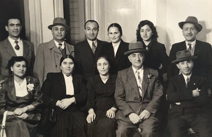 Ilana’s grandfather Hananya (middle-front), Ilana’s grandmother (middle-left), and Ilana’s mother Shulamit (middle-back) in Tel Aviv in the 1940s.