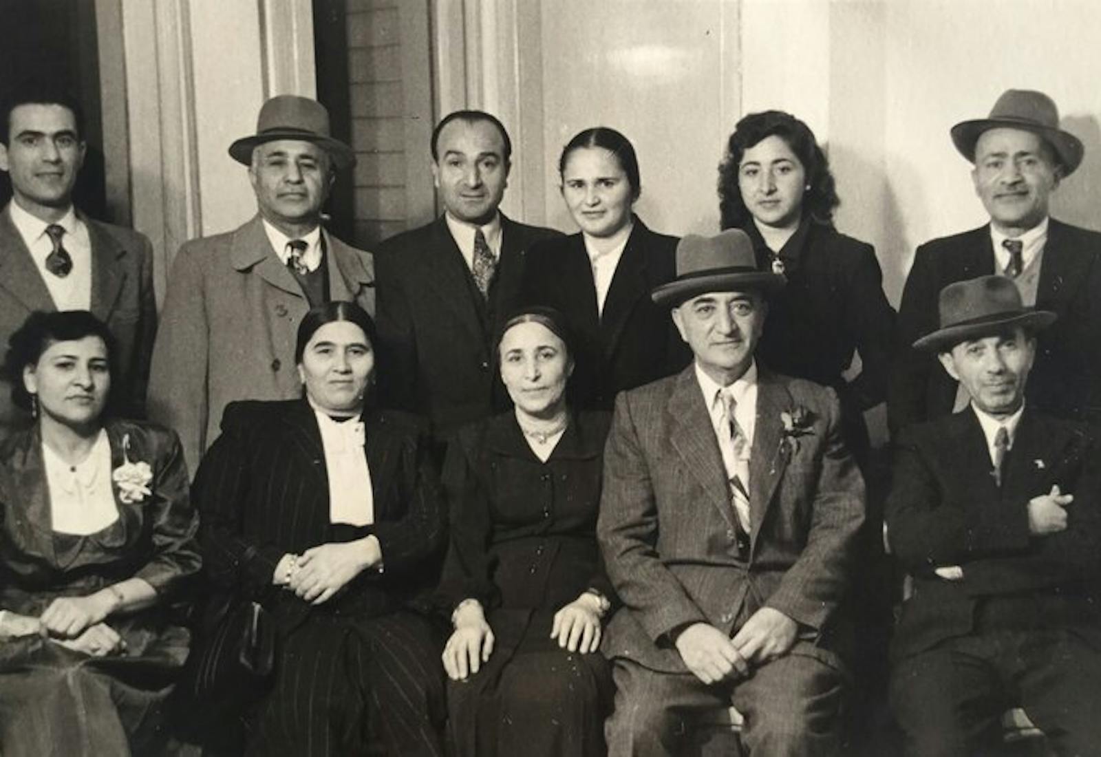 Ilana’s grandfather Hananya (middle-front), Ilana’s grandmother (middle-left), and Ilana’s mother Shulamit (middle-back) in Tel Aviv in the 1940s.