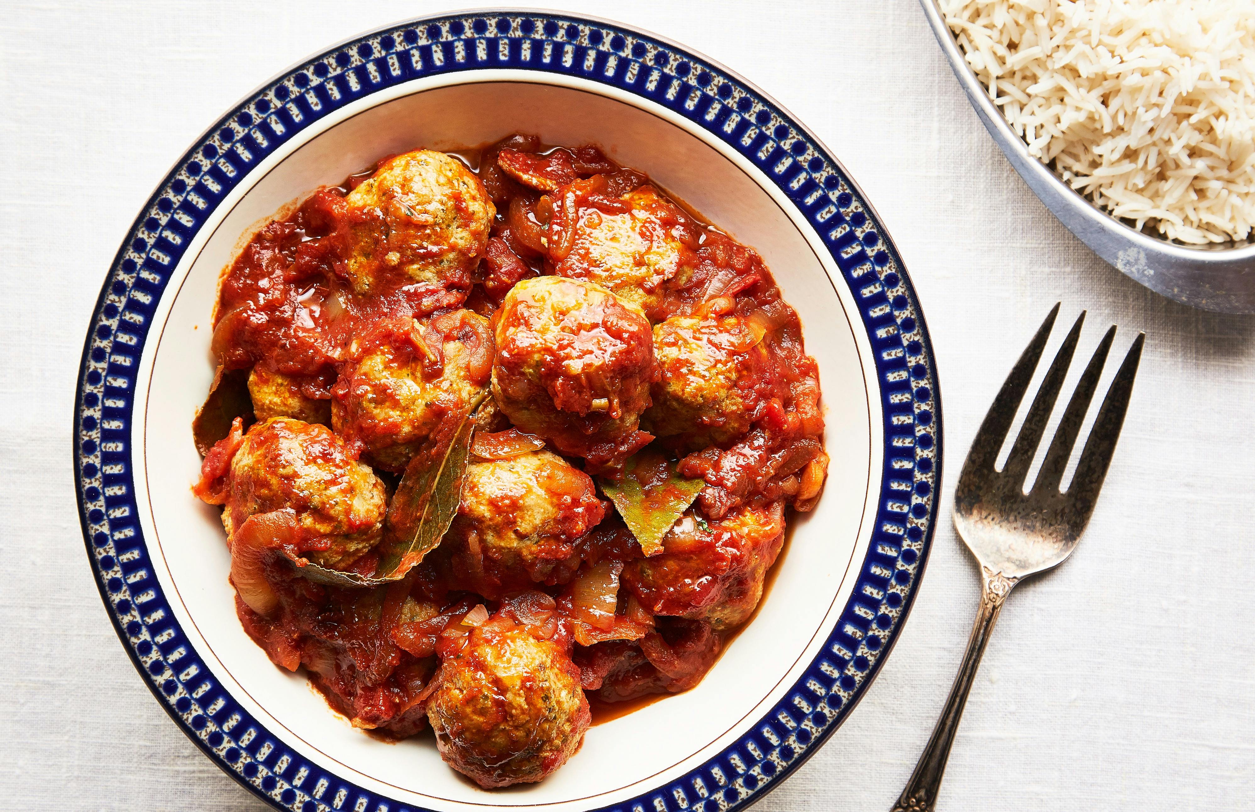 Poisson à la Marocaine (Fish Patties in Tomato Sauce) image