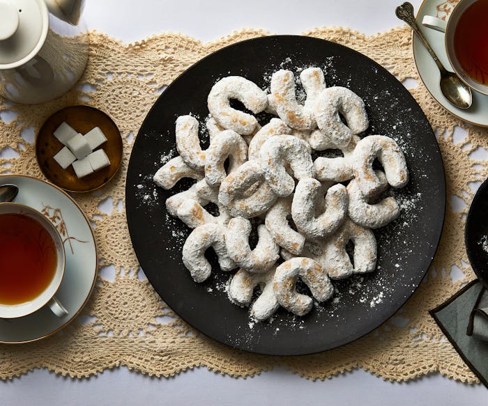 Vanillekipferl (Vanilla Crescent Cookies) image
