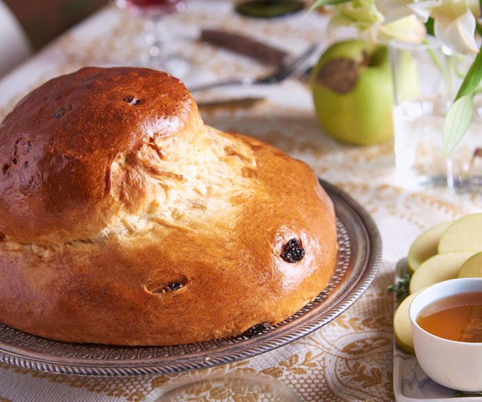 Round Challah with Honey and Raisins image