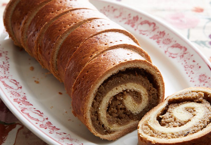 Beigli (Pastry Roulade Filled With Poppy Seeds and Walnuts)
