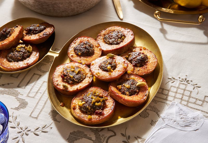Dolmeh Beh (Quince Stuffed With Beef and Cardamom)