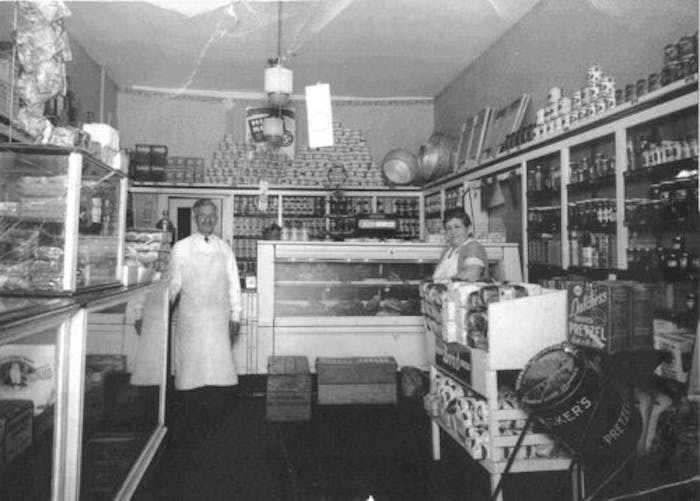 Amy’s great grandfather Morris and his wife Rebecca Zitelman in their corner store in Baltimore in the 1930s.