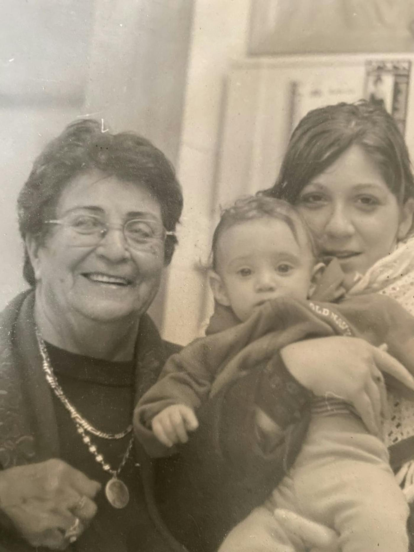 Ayelet’s grandmother Rachel (Khorshid) with cousin Ravit and Ayelet’s daughter, Arielle in 2002.