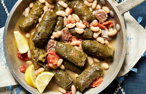 Yaprakes De Oja De Parra Kon Avas (Stuffed Grape Leaves Stewed With White Beans) — Jewish Food Socie
