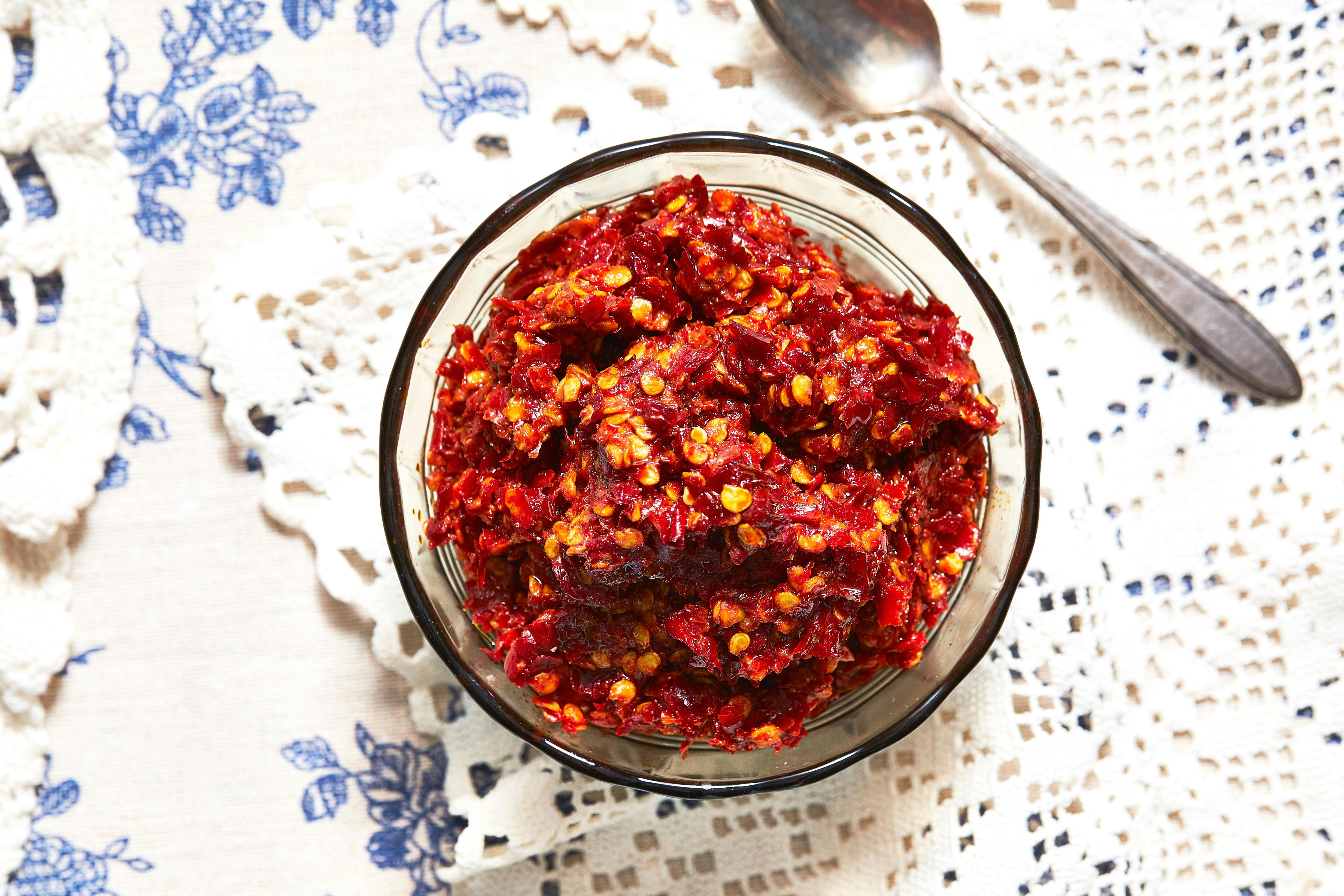 Yigitni eshagiga sikish videosi