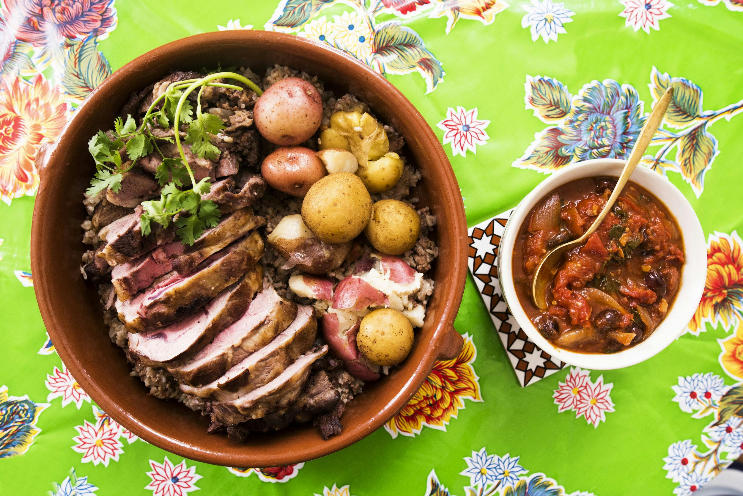 Mexican stuffed lamb with potatoes and tomato-olive sauce