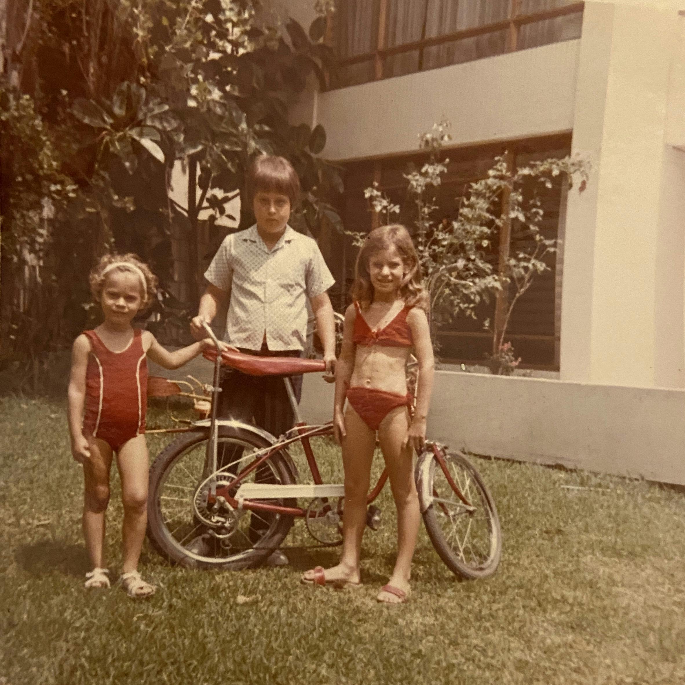 Vivian and her siblings in Peru,1973.