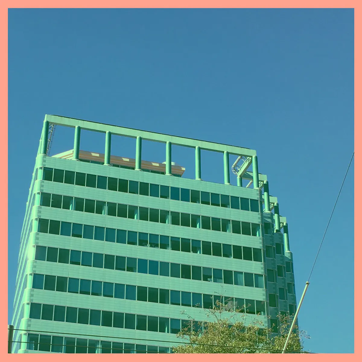 Swimming pool building by Erica van Zon
