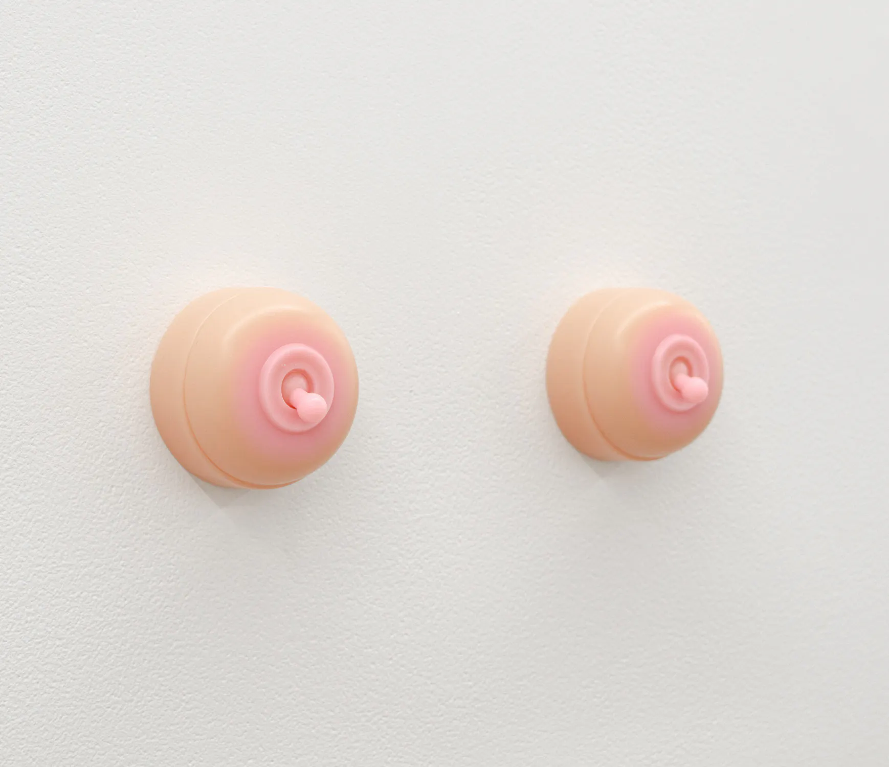 Switch (pink-mid-pink) by Caitlin Devoy