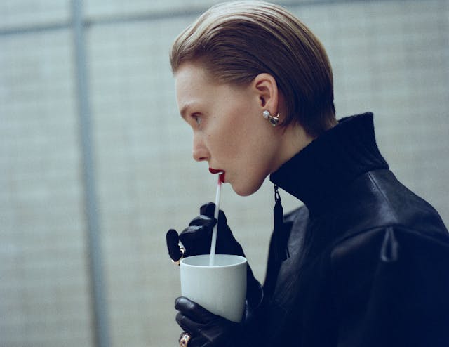 GERMAN VOGUE 251023000042340014 R1