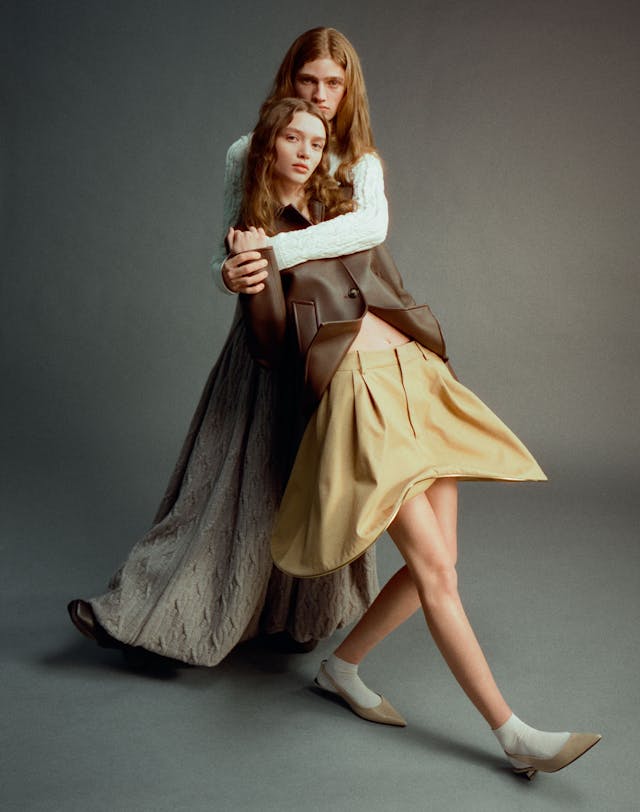 250221000093540012 RGB