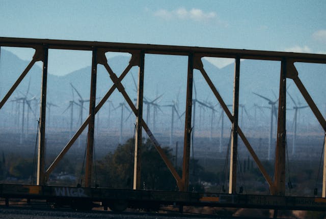 ELLEUSNONI SHOT10 029 R3