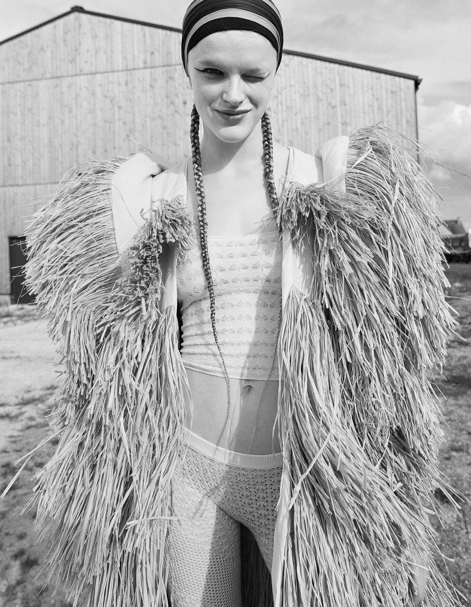 VOGUE SCANDINAVIE 240913000044530012BW